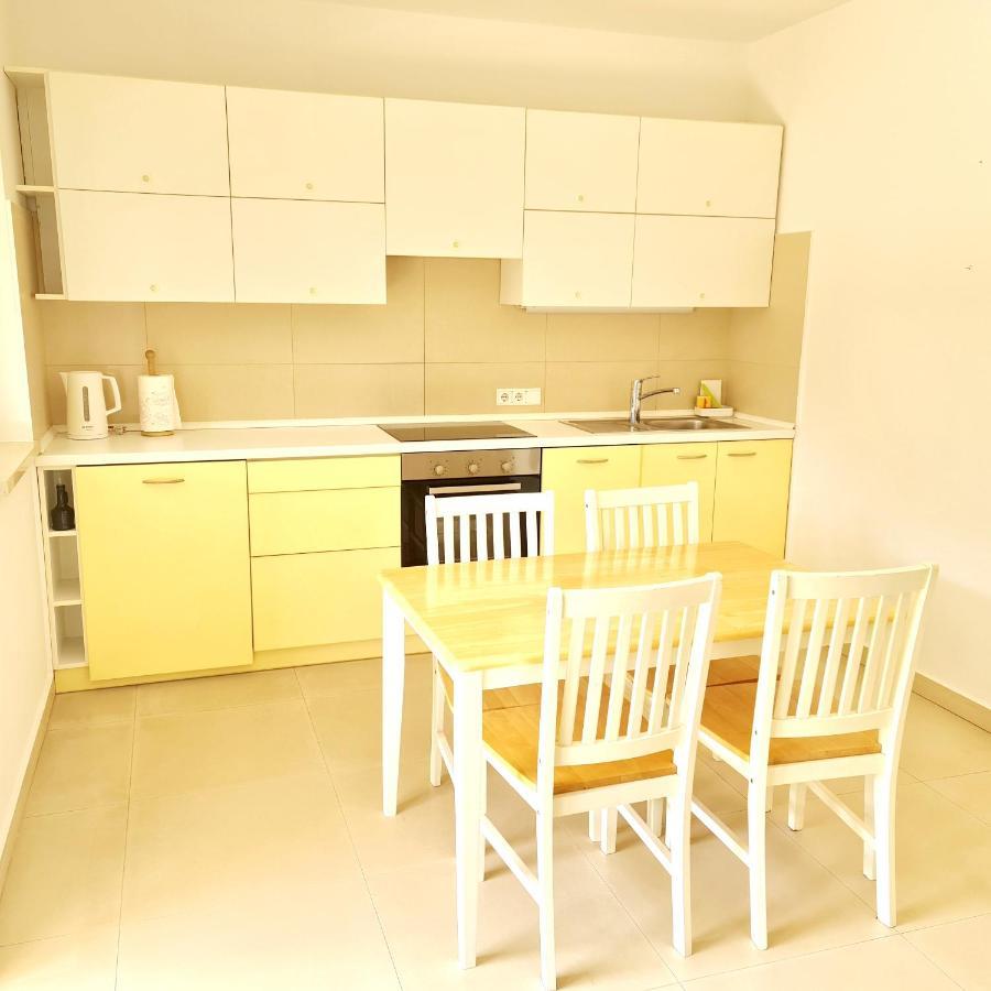 Apartmani Val พูลา ภายนอก รูปภาพ
